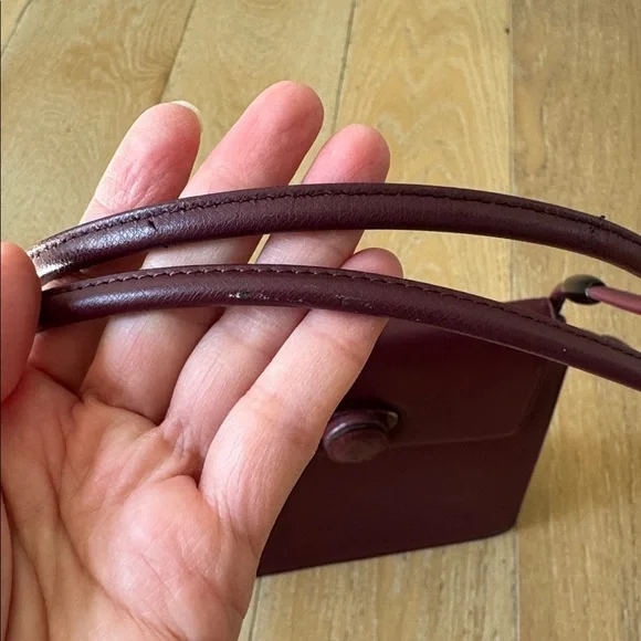 Authentic Vintage Cartier Must de Cartier Burgundy Leather Shoulder Bag